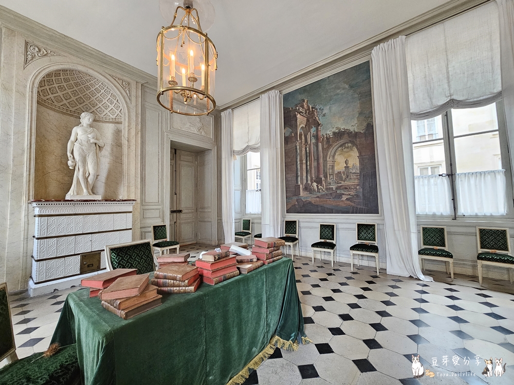 hotel de la marine 10