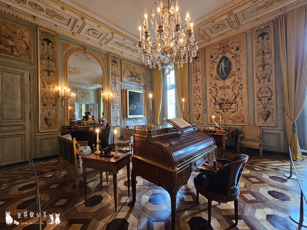 hotel de la marine 14