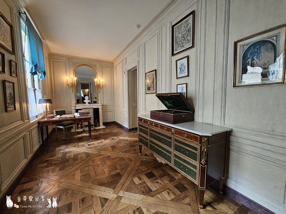 hotel de la marine 18