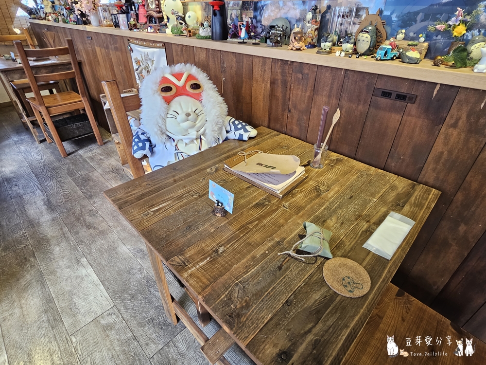 吉卜力咖啡廳 大須の森カフェ コダマ|滿滿吉卜力收藏 ‧ 位於名古屋的主題咖啡廳 🌱豆芽出國趣日本 71 KODAMA 56