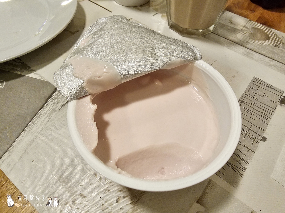 冰島自駕環島Day3|南部之旅 ‧ 塞里雅蘭瀑布 ‧ 秘密瀑布 ‧ 飛機殘骸 ‧ 史可加瀑布 ‧ Kvernufoss ‧ 黑沙灘 ‧ Suður Vík ‧ KRONAN超市 ‧ 維克住宿🌱豆芽出國趣冰島 6 2023 iceland day3 7