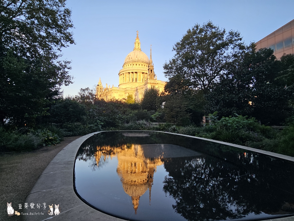 聖保羅大教堂 St. Paul's Cathedral|世界上第二大的圓頂教堂 ‧ 登上圓頂俯瞰倫敦市景 🌱豆芽出國趣英國 2 St Pauls Cathedral 1