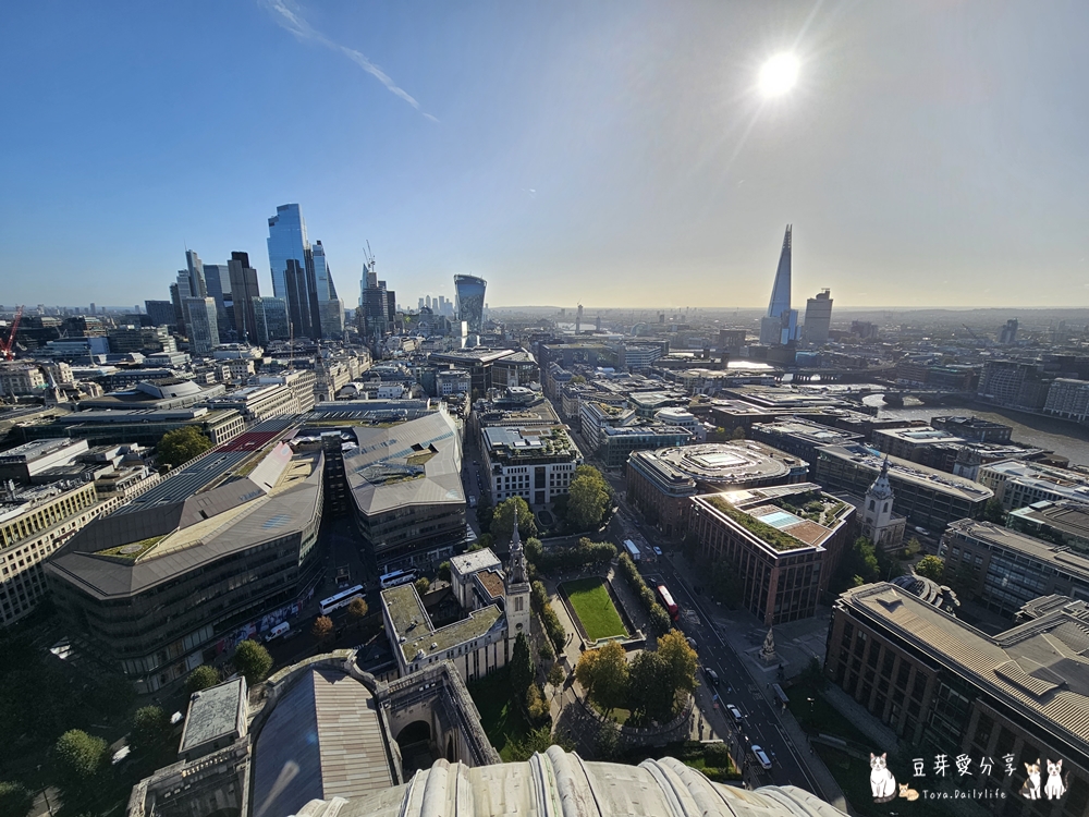 聖保羅大教堂 St. Paul's Cathedral|世界上第二大的圓頂教堂 ‧ 登上圓頂俯瞰倫敦市景 🌱豆芽出國趣英國 92 St Pauls Cathedral 119