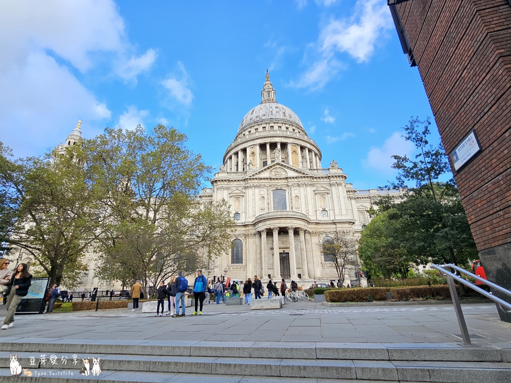 聖保羅大教堂 St. Paul's Cathedral|世界上第二大的圓頂教堂 ‧ 登上圓頂俯瞰倫敦市景 🌱豆芽出國趣英國 114 St Pauls Cathedral 148
