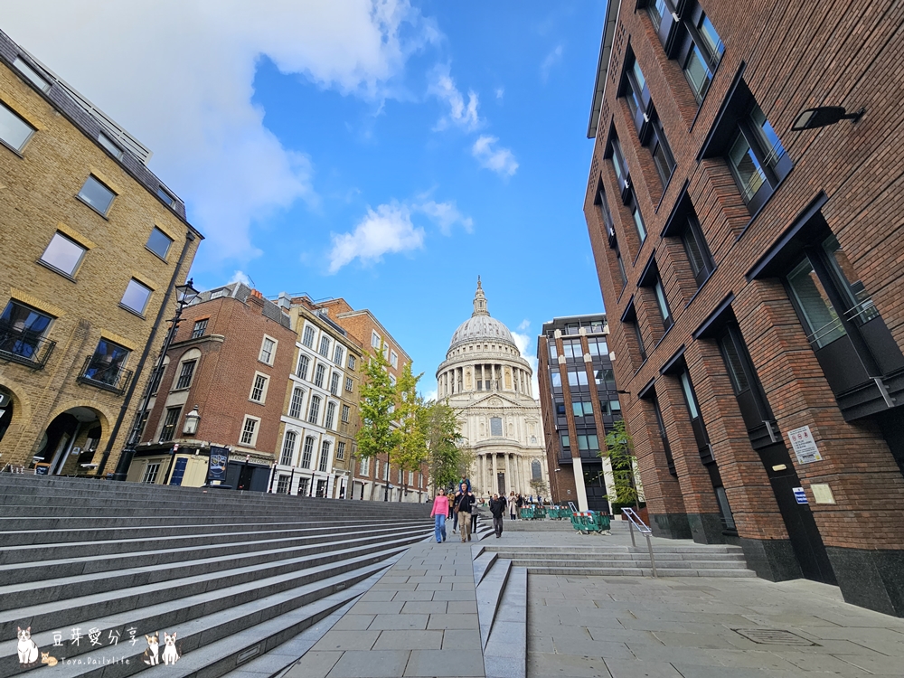 聖保羅大教堂 St. Paul's Cathedral|世界上第二大的圓頂教堂 ‧ 登上圓頂俯瞰倫敦市景 🌱豆芽出國趣英國 115 St Pauls Cathedral 149