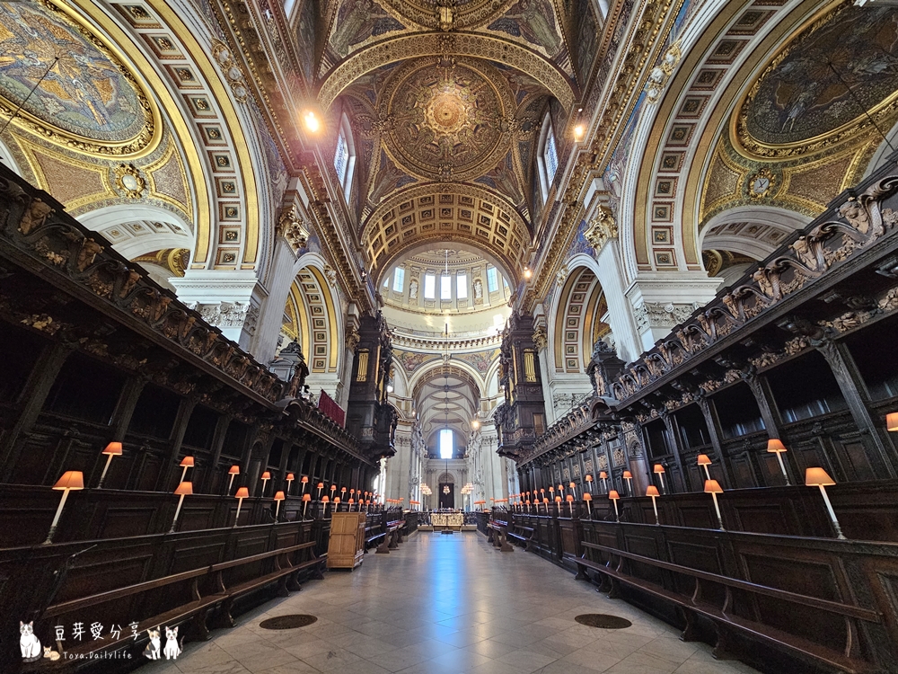 聖保羅大教堂 St. Paul's Cathedral|世界上第二大的圓頂教堂 ‧ 登上圓頂俯瞰倫敦市景 🌱豆芽出國趣英國 53 St Pauls Cathedral 71