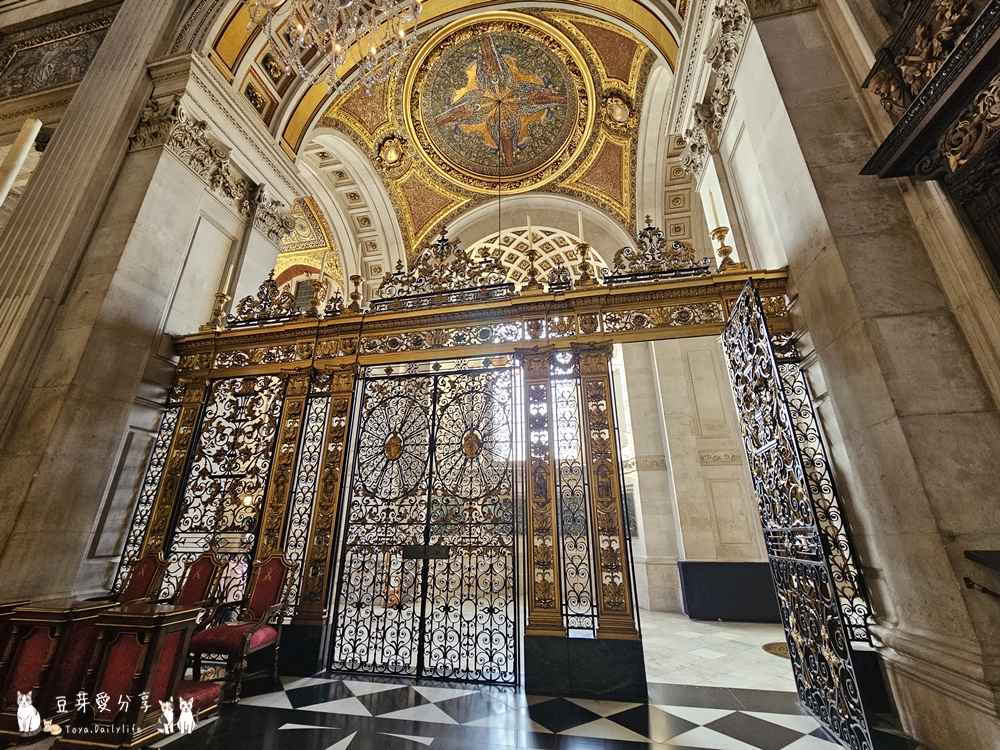 聖保羅大教堂 St. Paul's Cathedral|世界上第二大的圓頂教堂 ‧ 登上圓頂俯瞰倫敦市景 🌱豆芽出國趣英國 58 St Pauls Cathedral 76