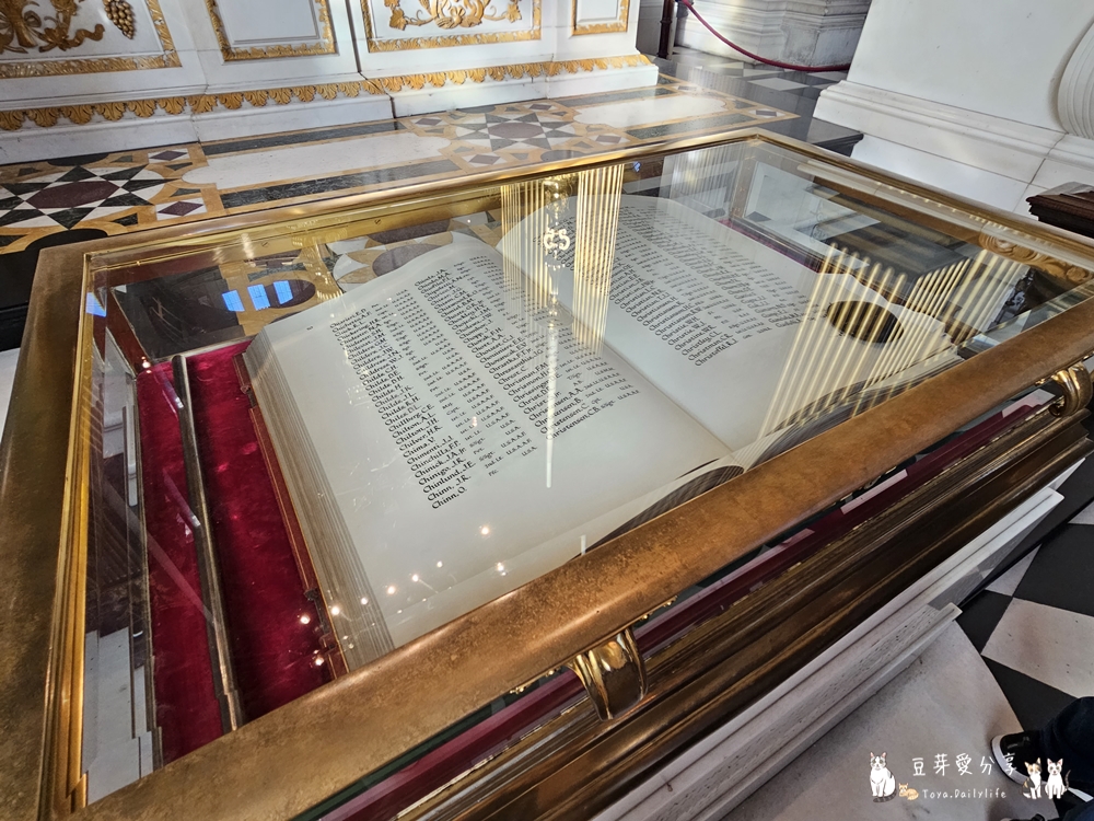 聖保羅大教堂 St. Paul's Cathedral|世界上第二大的圓頂教堂 ‧ 登上圓頂俯瞰倫敦市景 🌱豆芽出國趣英國 60 St Pauls Cathedral 78