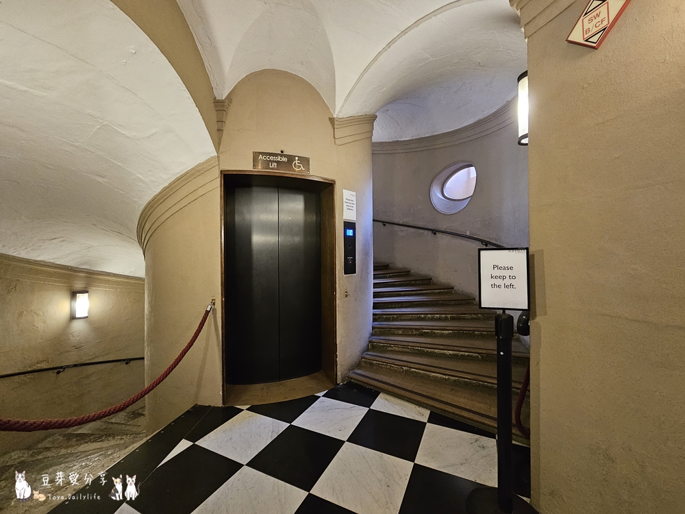 聖保羅大教堂 St. Paul's Cathedral|世界上第二大的圓頂教堂 ‧ 登上圓頂俯瞰倫敦市景 🌱豆芽出國趣英國 66 St Pauls Cathedral 81