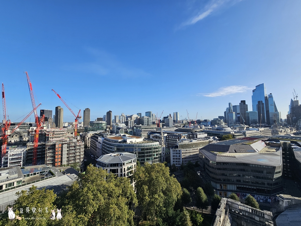 聖保羅大教堂 St. Paul's Cathedral|世界上第二大的圓頂教堂 ‧ 登上圓頂俯瞰倫敦市景 🌱豆芽出國趣英國 77 St Pauls Cathedral 91