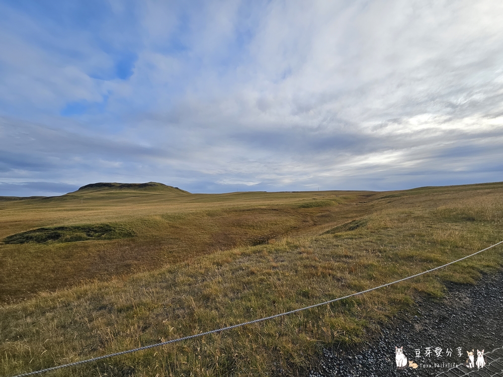 羽毛河峽谷 Fjaðrárgljúfur|俯瞰如同一根羽毛的峽谷 ‧ 冰島南部景點 🌱豆芽出國趣冰島 19 Fjadrargljufur Canyon 15