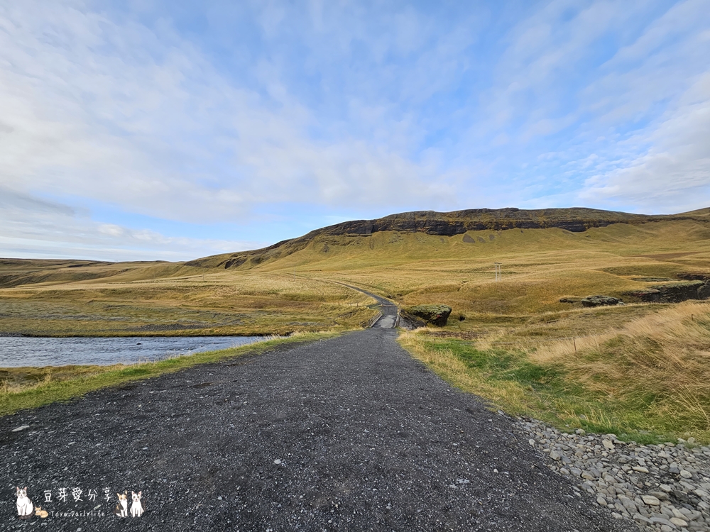 羽毛河峽谷 Fjaðrárgljúfur|俯瞰如同一根羽毛的峽谷 ‧ 冰島南部景點 🌱豆芽出國趣冰島 44 Fjadrargljufur Canyon 38
