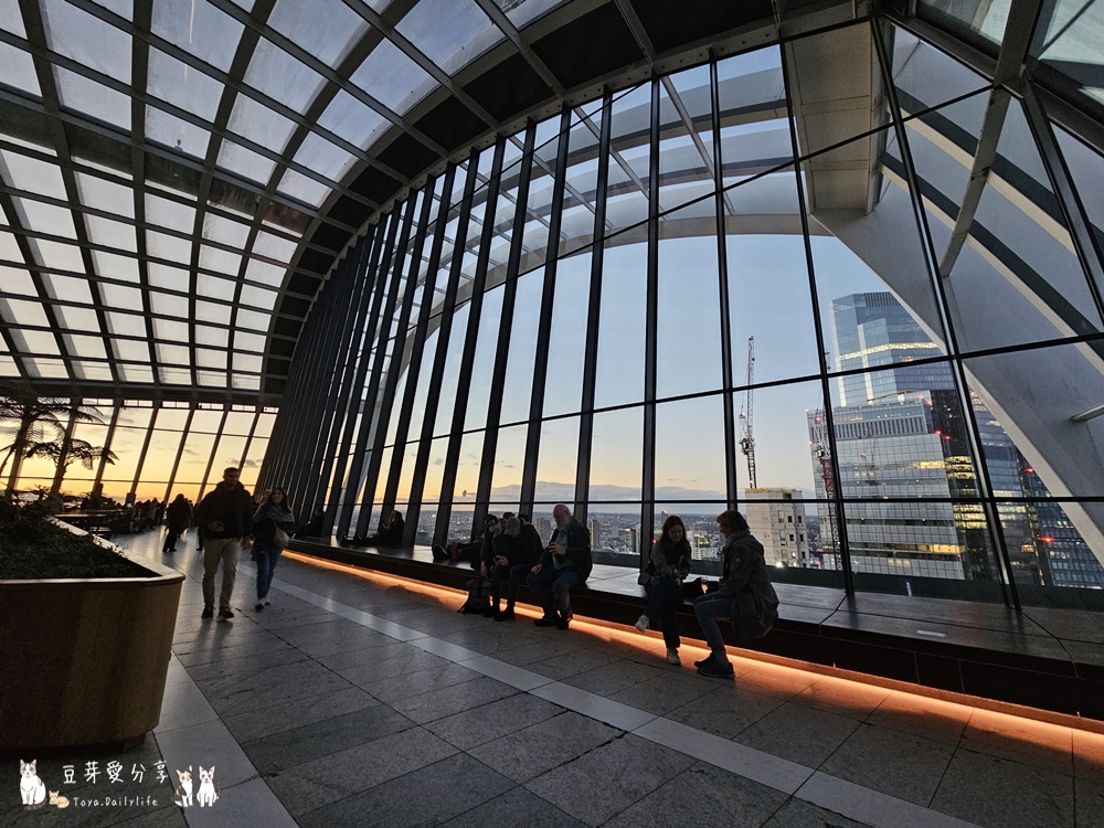 空中花園 Sky Garden|遠眺倫敦天際線的室內景觀花園 ‧ 免費預約參觀 🌱豆芽出國趣英國 17 Sky Garden 17