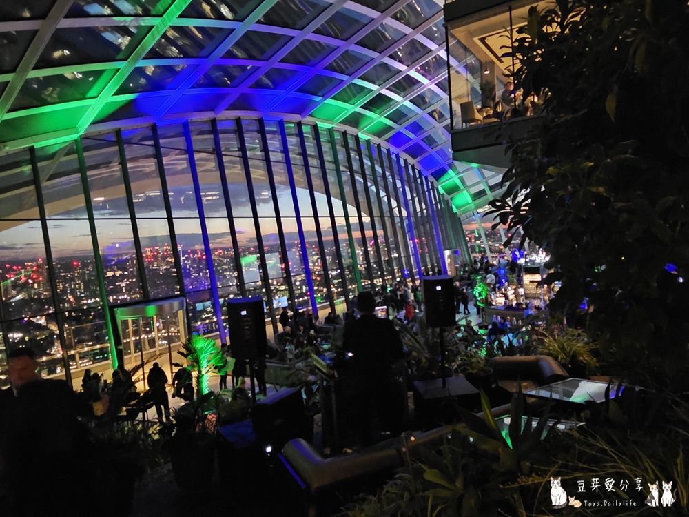 空中花園 Sky Garden|遠眺倫敦天際線的室內景觀花園 ‧ 免費預約參觀 🌱豆芽出國趣英國 32 Sky Garden 31