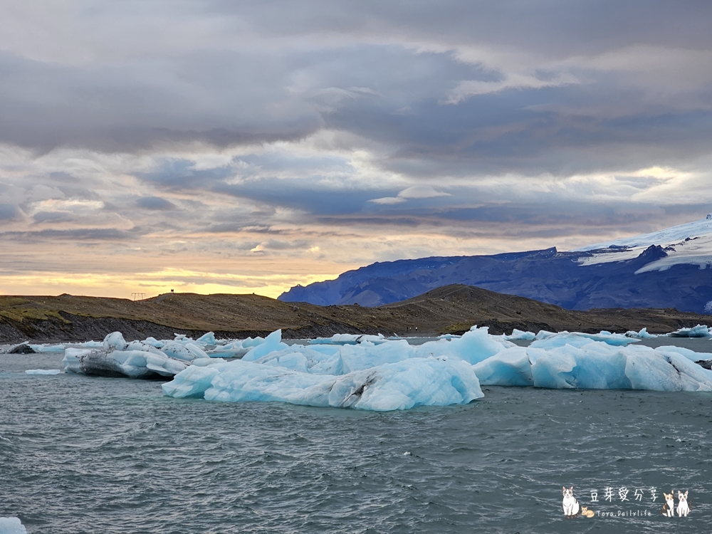 傑古沙龍冰河湖 Jökulsárlón|滿是冰塊的冰潟湖 ‧ 冰島環島景點 🌱豆芽出國趣冰島 9 Jokulsarlon 2