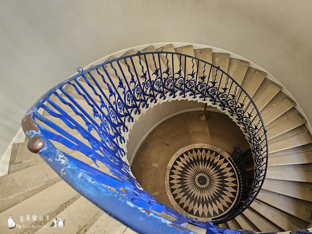 Queens House 12
