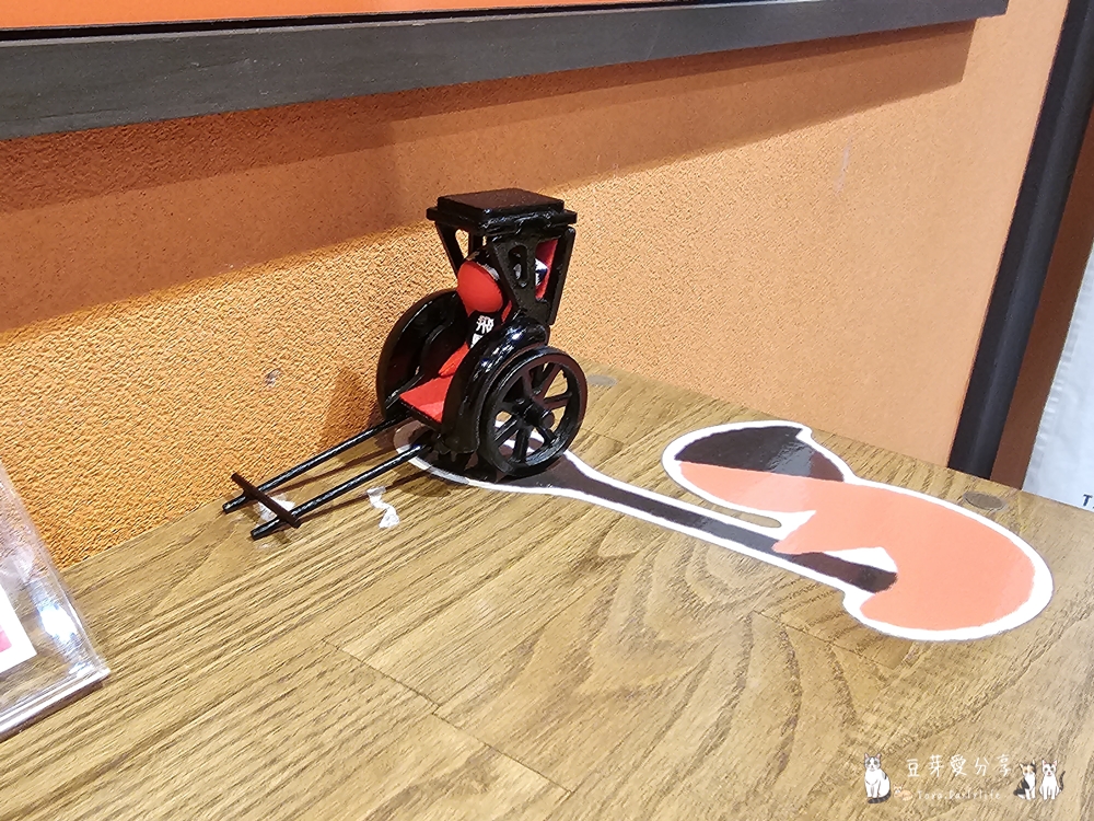 高山布丁亭|使用飛騨牛乳及高品質原料製成的淡藍色晶瑩剔透雪國布丁 🌱豆芽出國趣日本 14 takayama pudding 10