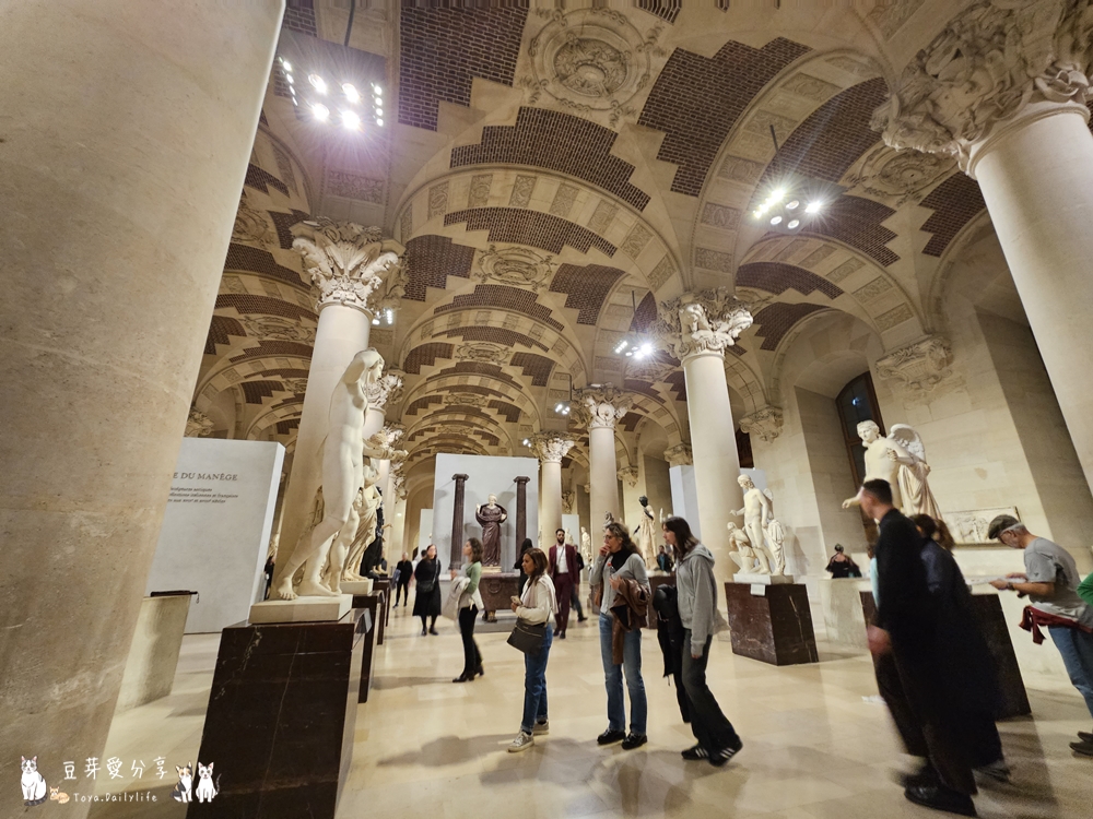 Louvre 34