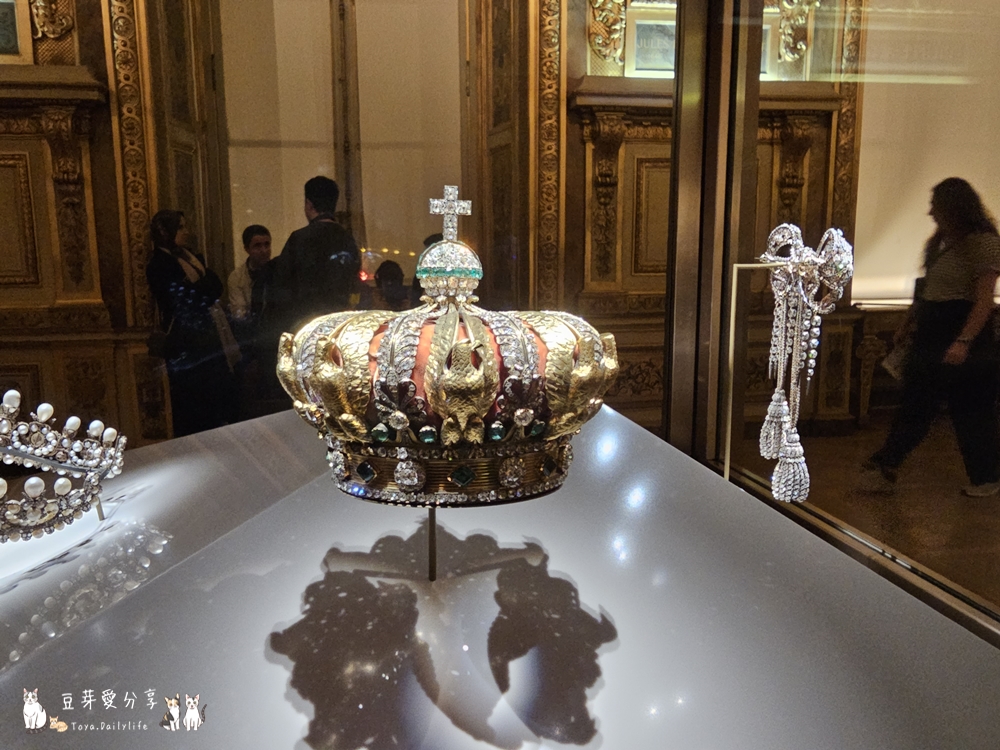 Louvre 57
