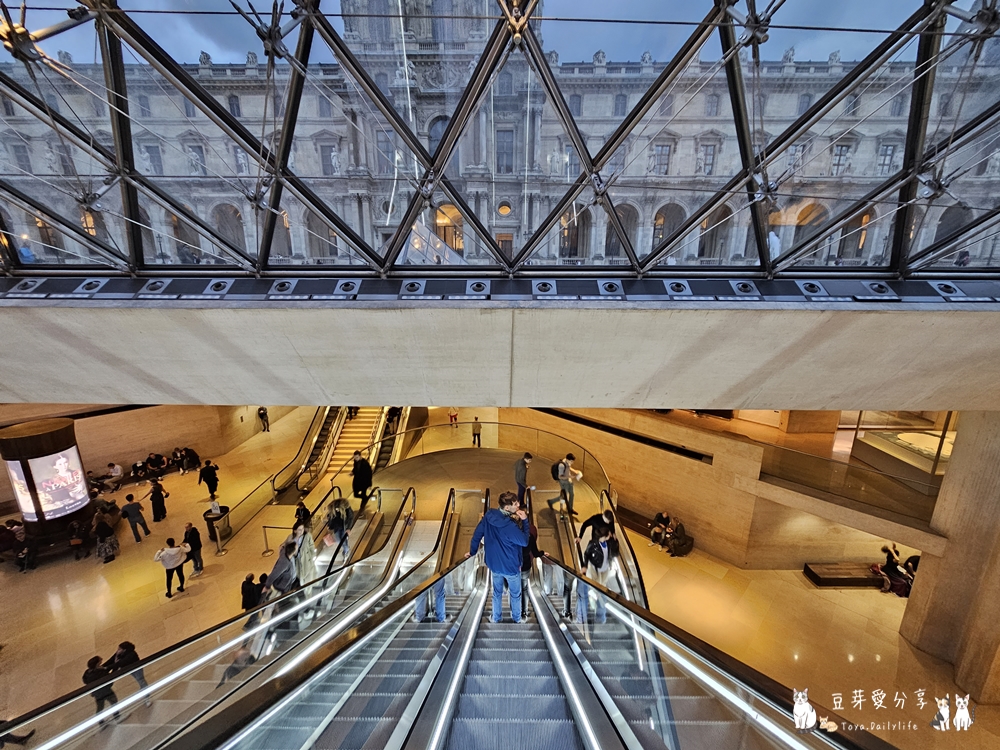 Louvre 6