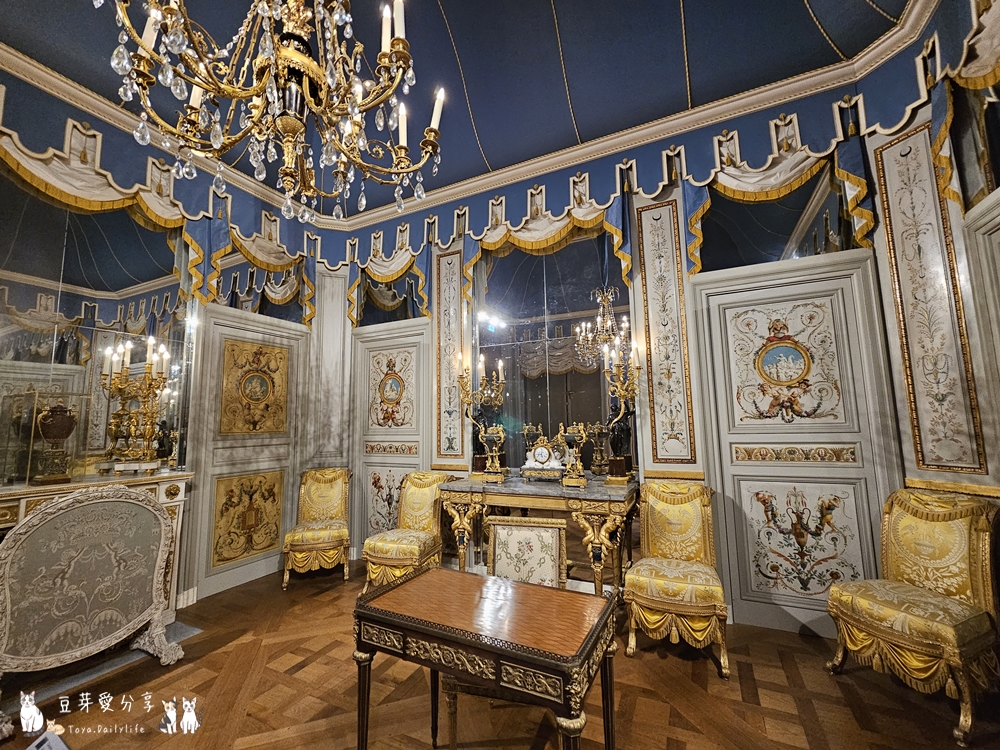 Louvre 75