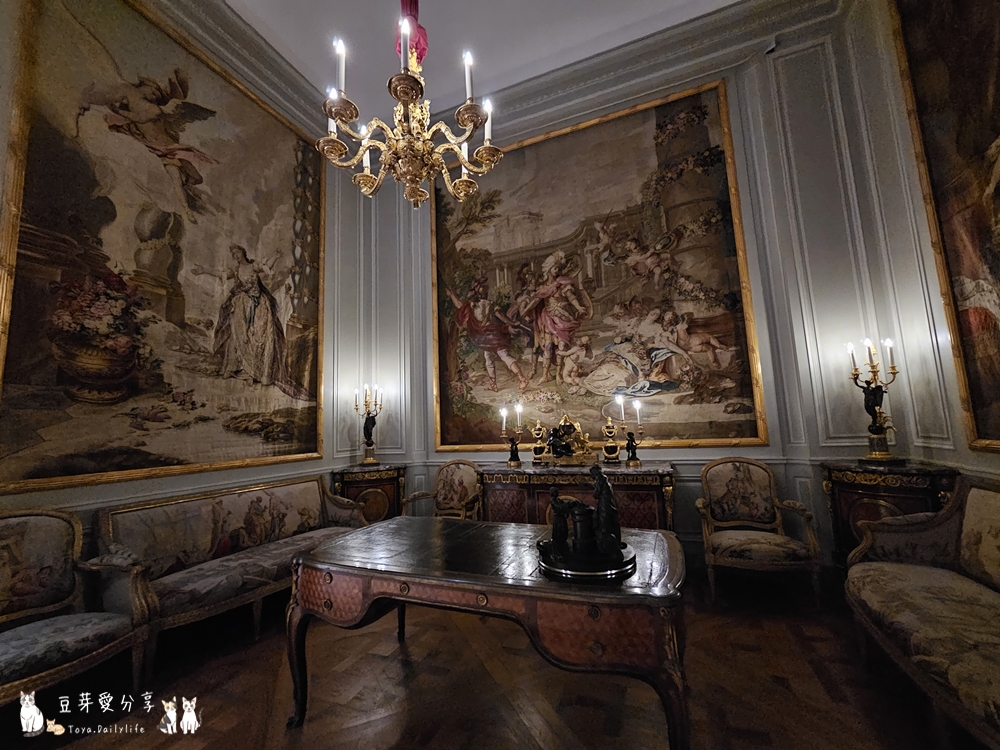 Louvre 76