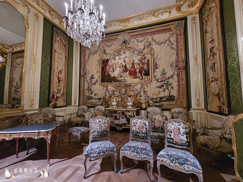 Louvre 79