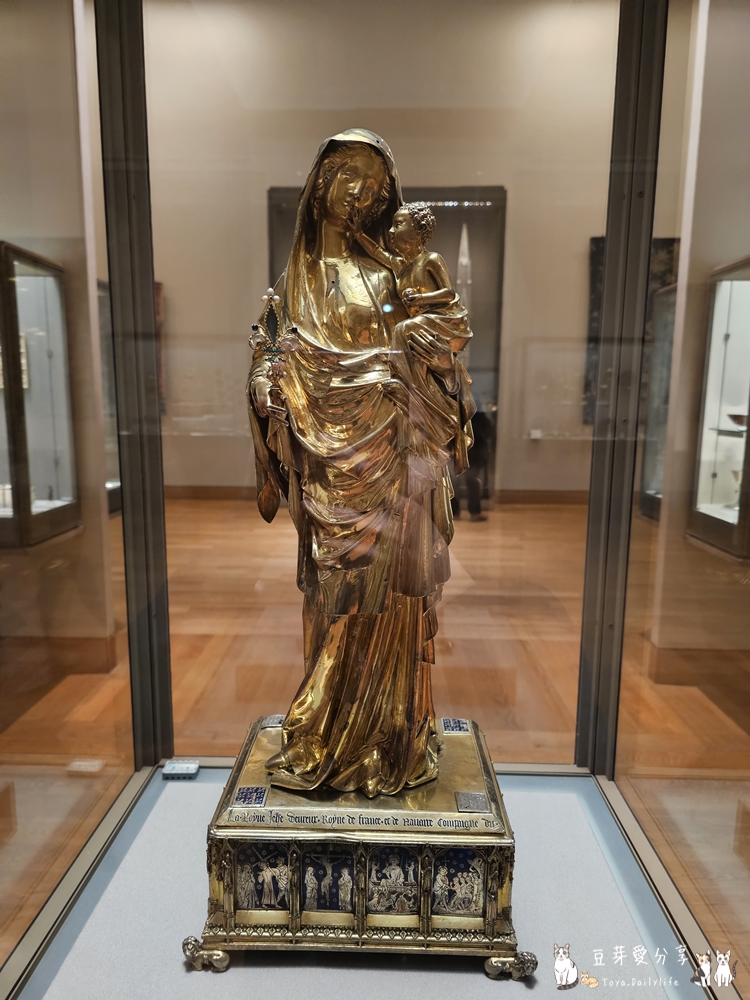Louvre 81