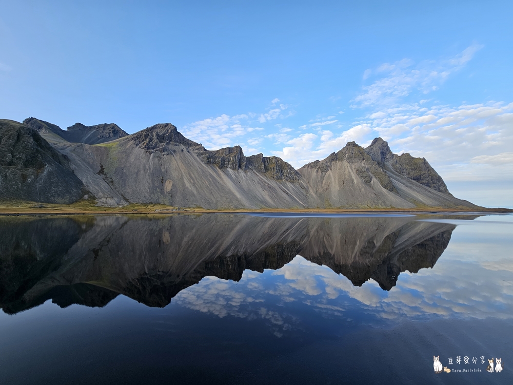 蝙蝠山 Brunnhorn |西角山 Vestrahorn 天空之鏡 ‧ 維京村落 Viking Village 🌱豆芽出國趣冰島 16 Vestrahorn 12