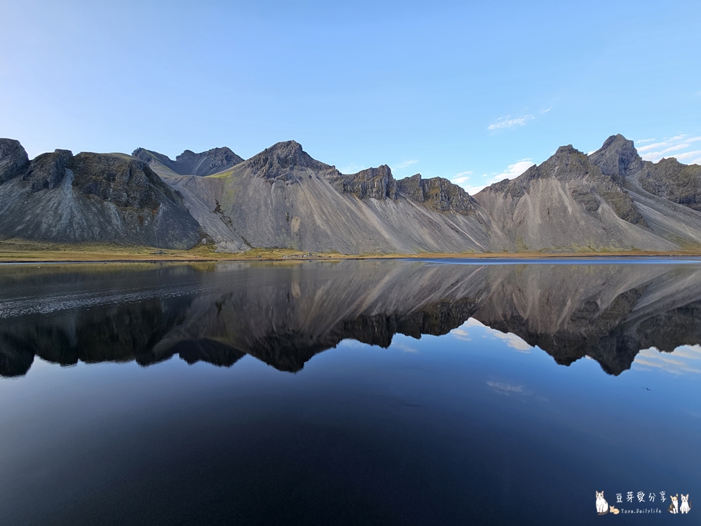 蝙蝠山 Brunnhorn |西角山 Vestrahorn 天空之鏡 ‧ 維京村落 Viking Village 🌱豆芽出國趣冰島 21 Vestrahorn 18