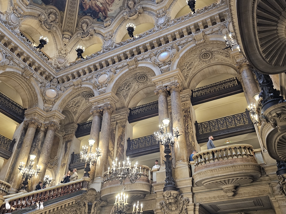 巴黎歌劇院 Palais Garnier|加尼葉歌劇院 ‧ 新巴洛克風格的建築傑作 🌱豆芽出國趣法國 37 Palais Garnier 42