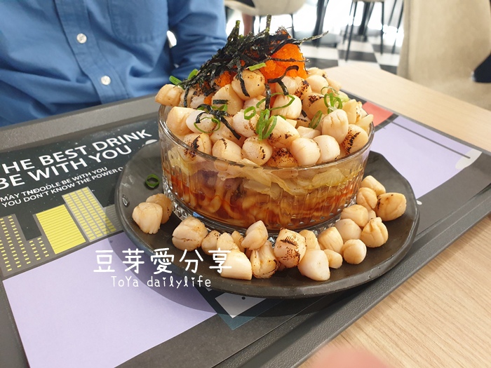 《豆芽愛吃在台中》浮誇的100顆流星干貝「七七製麵研究總署」 24 pic pimg tw toyadailylife 1609076293 465498514 g jpg