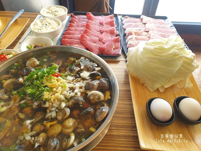 菁選涮涮鍋|生猛海鮮鍋物新鮮又好吃 🌱豆芽愛吃在台中 24 pic pimg tw toyadailylife 1655135168 942770149 g jpg